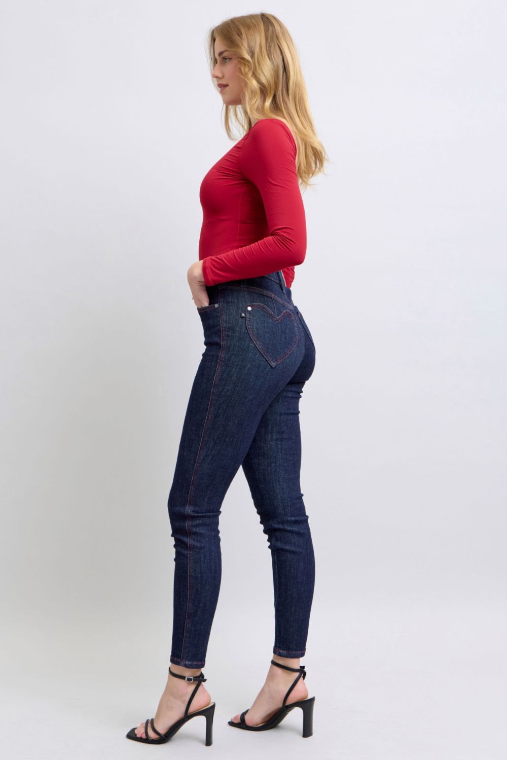 Heart Pocket Skinny Jeans